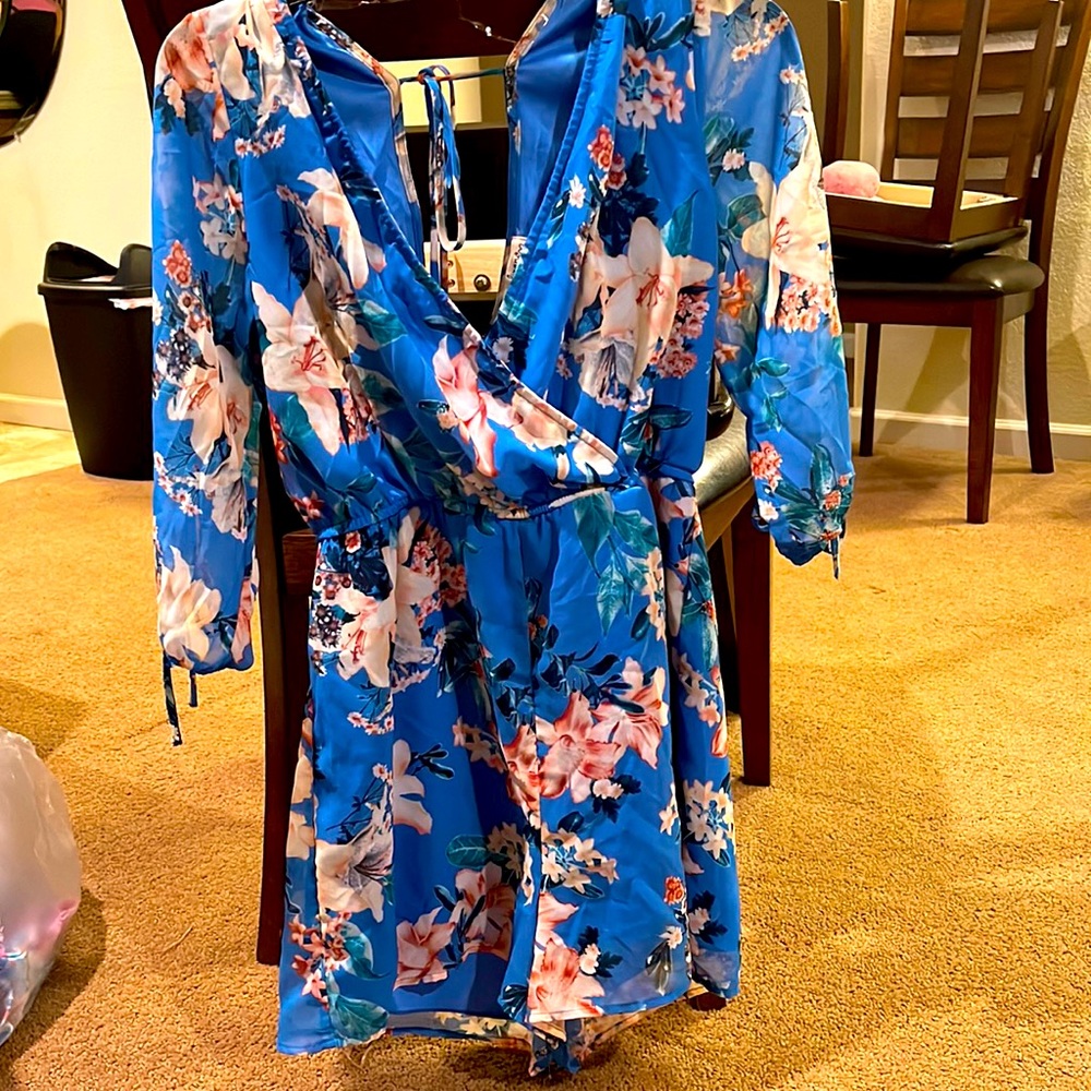 Floral V-Neck  and drop back Romper